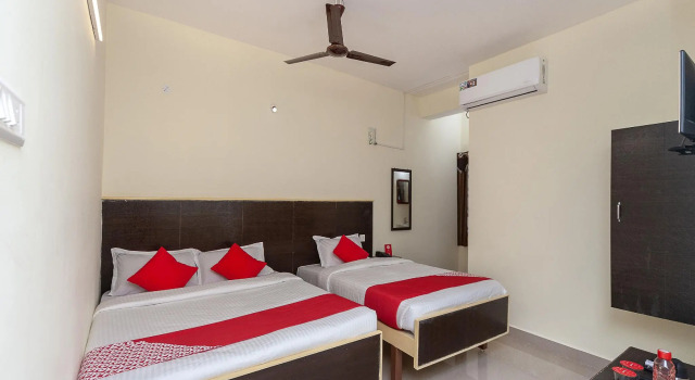 OYO 19011 Hotel Sannidhi Residency, Rezervovat Hotel Hotely v Andhra Pradesh s parkováním, Parkování