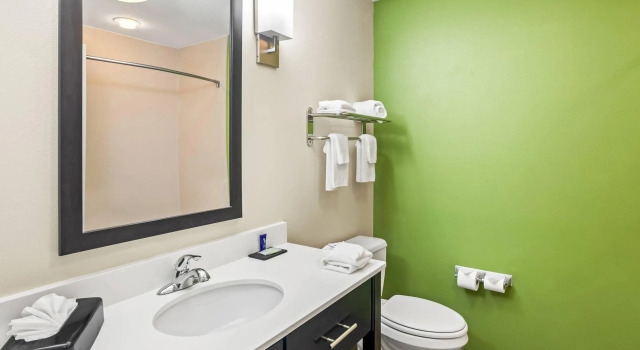 Двухместный люкс Sleep Inn & Suites Dripping Springs - Austin Area