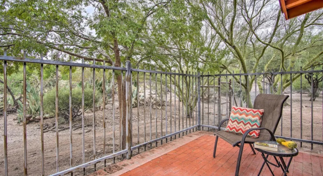 Коттедж c 1 комнатой Charming Tucson Casita Near Hiking & Biking!