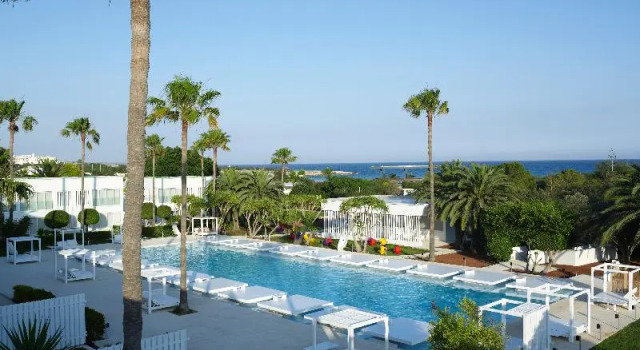 Номер Standard So White Beach Resort
