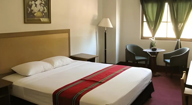 Starwood Hotel, Забронировать Отель Отели Багио с парковкой, рядом с Baguio Cathedral, Парковка