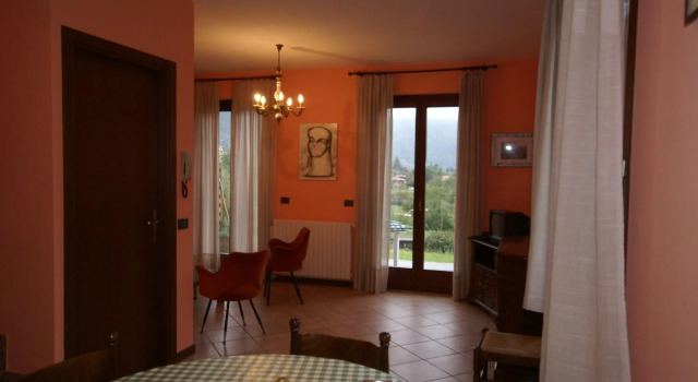 Very spacious apartment in Crone, just 500 meters from the Idro, Reserva ahora Apartamento Crone Lombardía