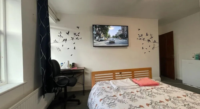 Номер Comfort Heathrow Garden Lodge