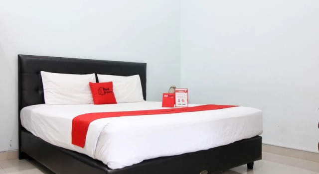 Standard Doppel Zimmer RedDoorz Plus @ Timoho