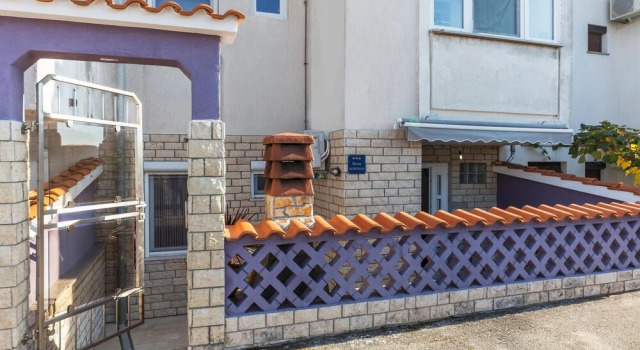 Beautiful Apartment in Barbariga With 1 Bedrooms and Wifi