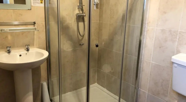 Номер Standard Distillery Guest House