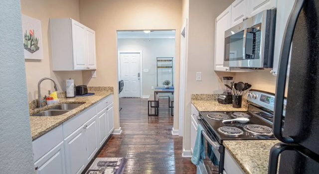 Апартаменты с 2 комнатами Fabulous Newly Renovated 2Br 1Ba Near Downtown