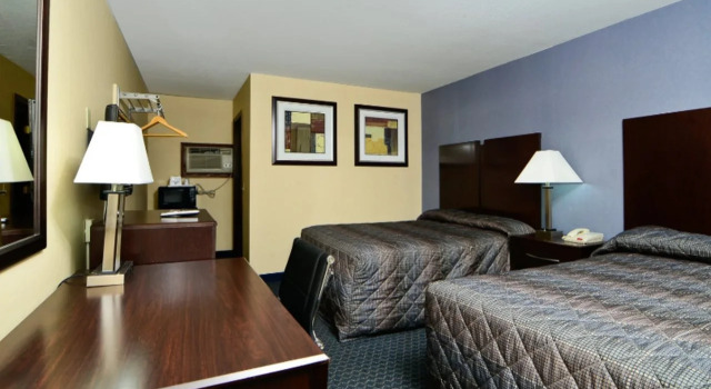 Golden Hill Inn-Danbury, Prenota Hotel Danbury Connecticut
