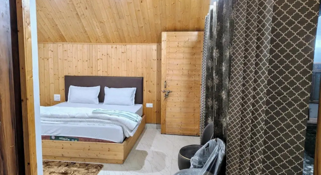 Blue Sheep Resort & Restaurant, Rezervovat Lázně / Resort Uttarkāshi Uttarakhand