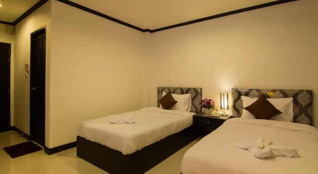 Двухместный номер Standard Leelawadee Grand Hotel