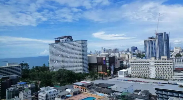 Апартаменты Many Holiday The Base Condo