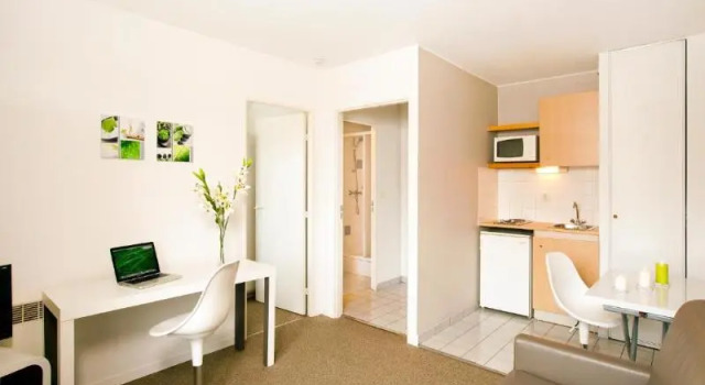 Апартаменты Standard Séjours & Affaires La Rochelle Les Minimes