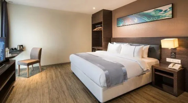 Номер Deluxe City Comfort Hotel Chinatown