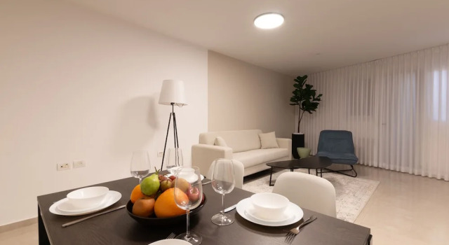Вилла Luxury Huge & Lovely Unit 2BR 2BT By the beach