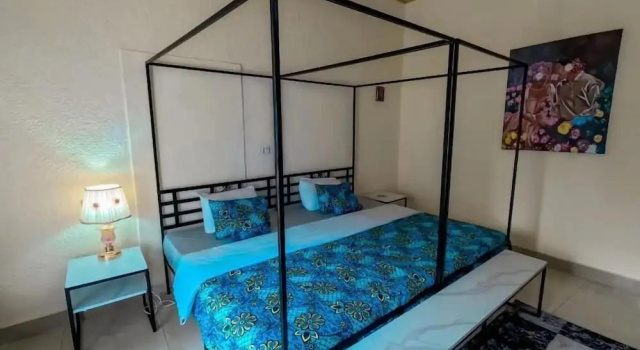 Habitación doble De lujo 1 dormitorio con balcón y con vista al patio SAISH Stay