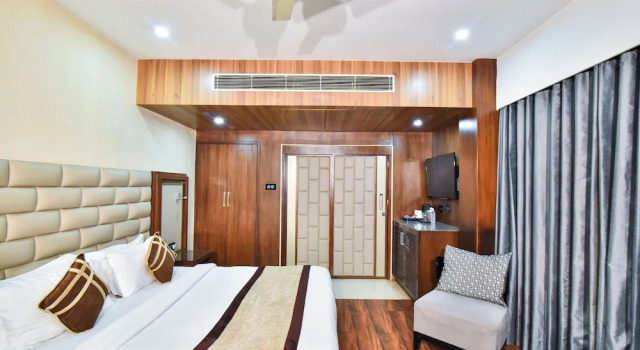 Люкс Sawera Grand Luxury Stay Near Golden Temple