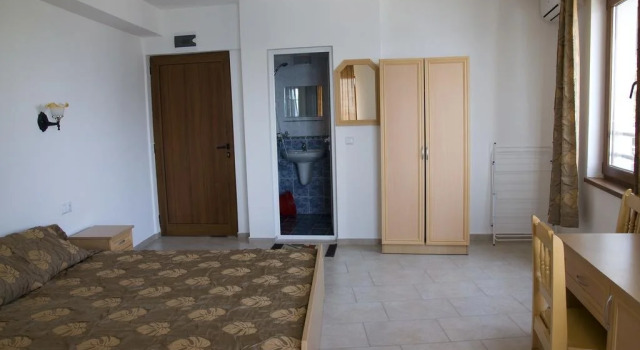 Hotel Bisser, Varaa Hotelli Hotellit Varna region uima-altaalla, Uima-allas