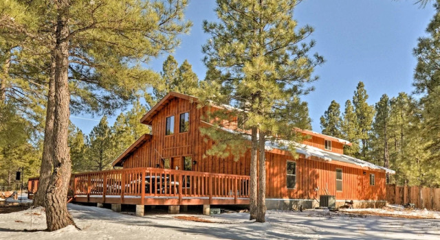 Коттедж Flagstaff Cabin on 5 Acres w/ Fireplace & Fire Pit