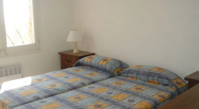 Casa Mas Ros - Salzes 3, Rezerwuj Hotel Hotele w Gironès z parkingiem, Parking