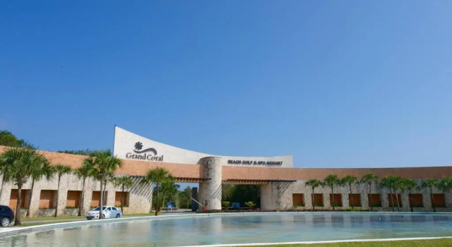 Апартаменты Deluxe Suite Beachside, Private Beach Club and Golf