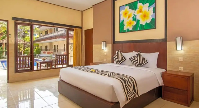 Двухместный номер Deluxe с балконом и с красивым видом из окна Suriwathi Hotel
