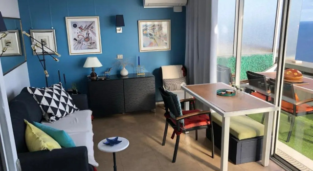 Апартаменты Viangella - Dramatic sea view! Top floor 2km to Monaco