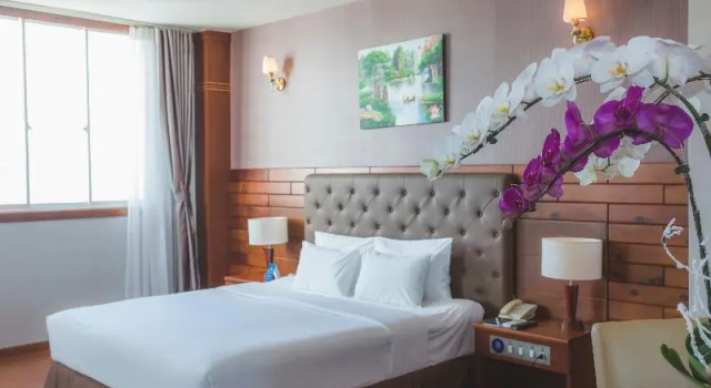 Номер Standard Park View Saigon Hotel