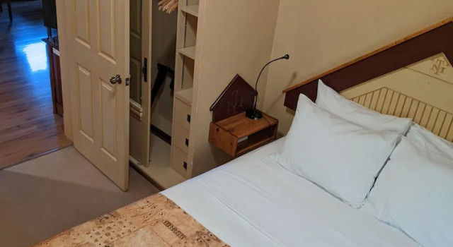 Люкс Deluxe с 2 комнатами с видом на реку Third Mission Heritage Suites