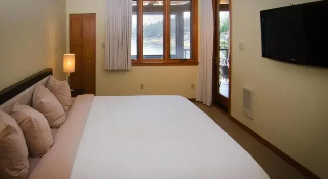 Вилла Galiano Oceanfront Inn & Spa