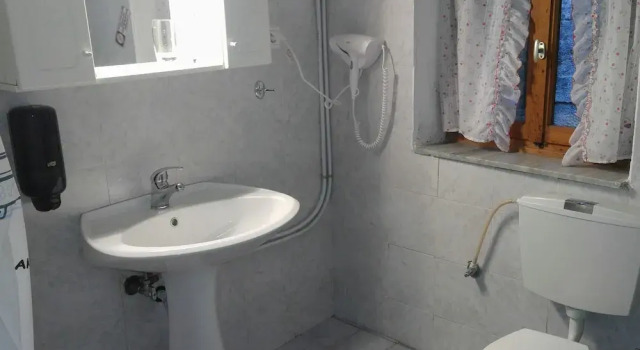 Коттедж с 2 комнатами Rina's House Meteora