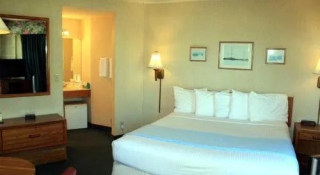 Cabrillo Inn at the Beach