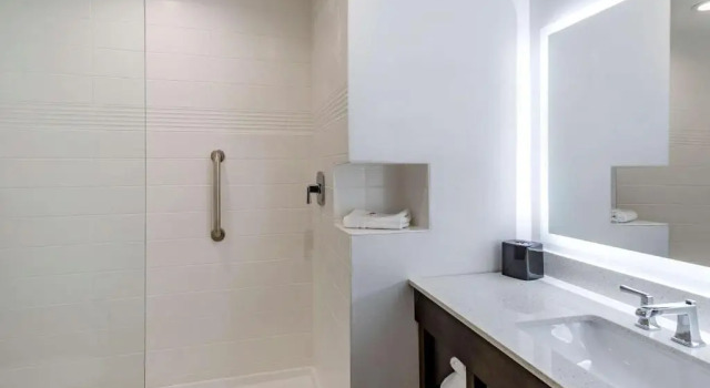 Люкс Comfort Inn & Suites Olive Branch Old Towne