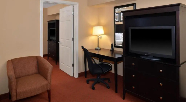 Люкс Holiday Inn Martinsburg by IHG