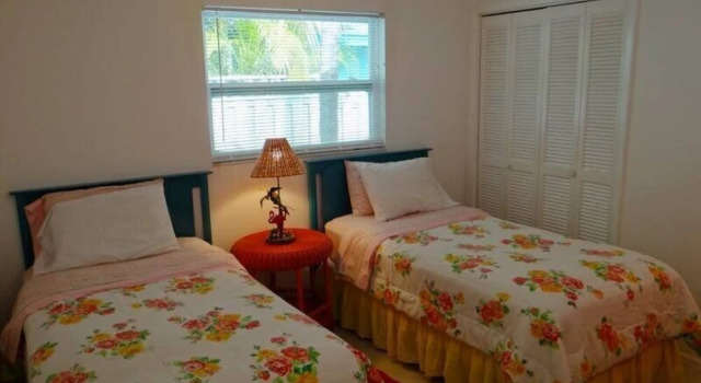 2810 Avenue E #54467 - 2 Br Duplex, Забронировать Дом для отпуска Холмс-Бич Sarasota Area