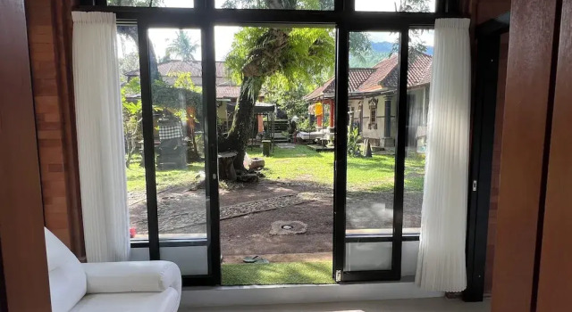 Люкс DWM Mandhasativa Homestay By Reccoma