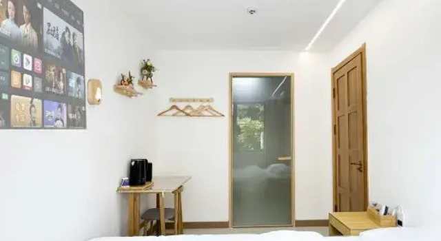 Люкс Jinlan YunShe Boutique Inn (Yunding Market Changbai Mountain North Slope Distribution Center)