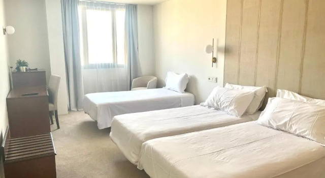 Трёхместный номер Superior Hotel Oriente