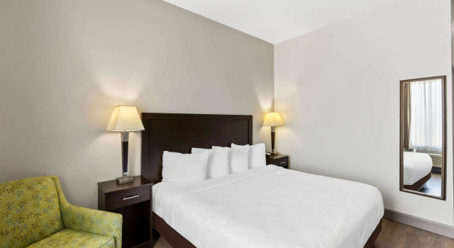Двухместный номер Standard Sonesta Essential La Porte