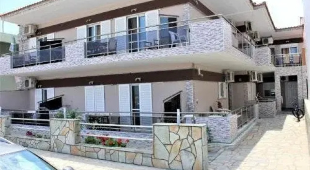 House Zogia On The Beach, Забронировать Отель Сарти 