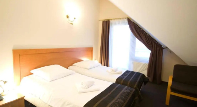 Трёхместный номер 3 Stars Hotel Zimnik Luksus Natury Spa & Wellness