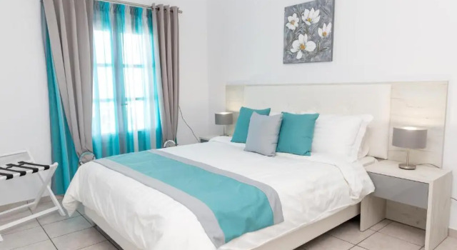 Четырёхместный номер Standard с видом на море Breaq Santorini - Margarita Hotel