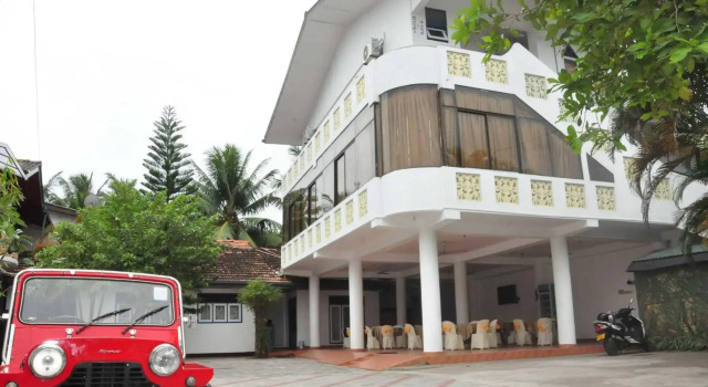 Crescent Resort