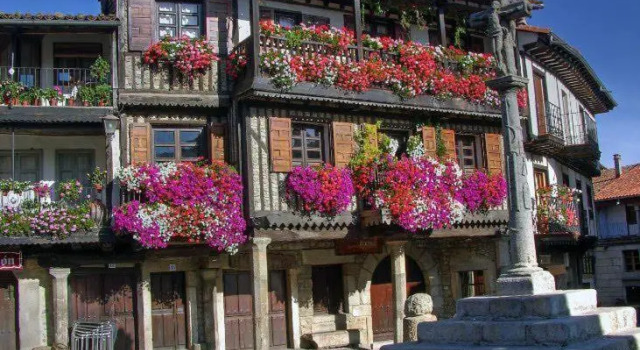 Castillo Alto, Book Hotel La Alberca 