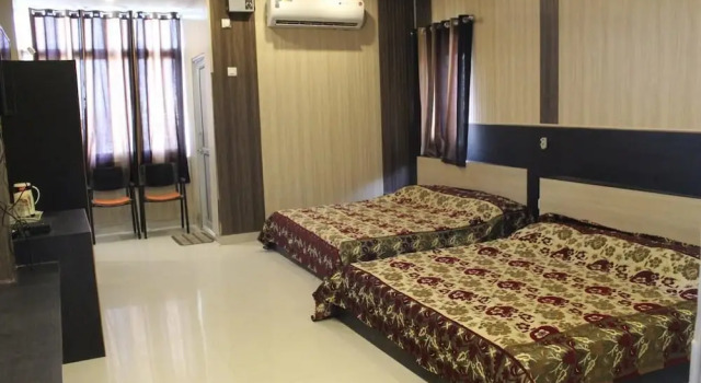 Hotel Gokul inn
