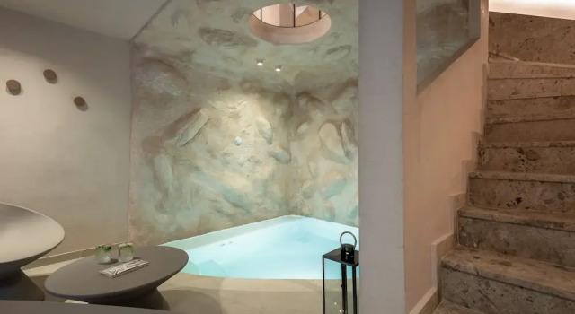 Люкс The 48 Suites