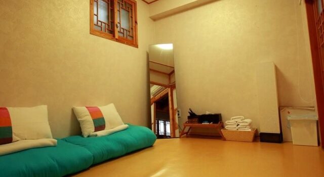 Hue N Hue Hanok Guesthouse, Prenota Hotel Hotel a Seul con parcheggio, vicino a Parco Waryong, Parcheggio