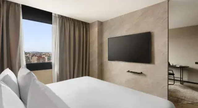 Люкс Novotel Valencia Lavant