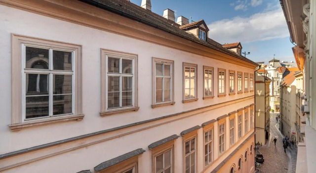APTs in OLD TOWN PRAGUE by Michal&Friends