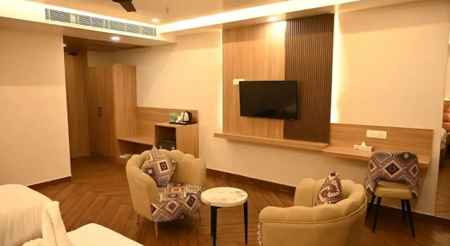 Номер Standard The Regal Crown By Ritya Hotels
