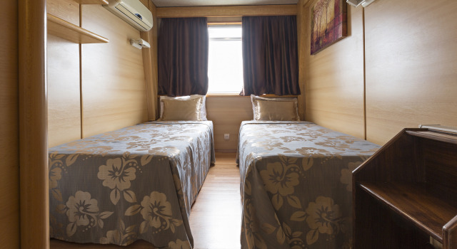 Compass River City Boatel, Buchen Sie Hotel Fontana Zentralserbien